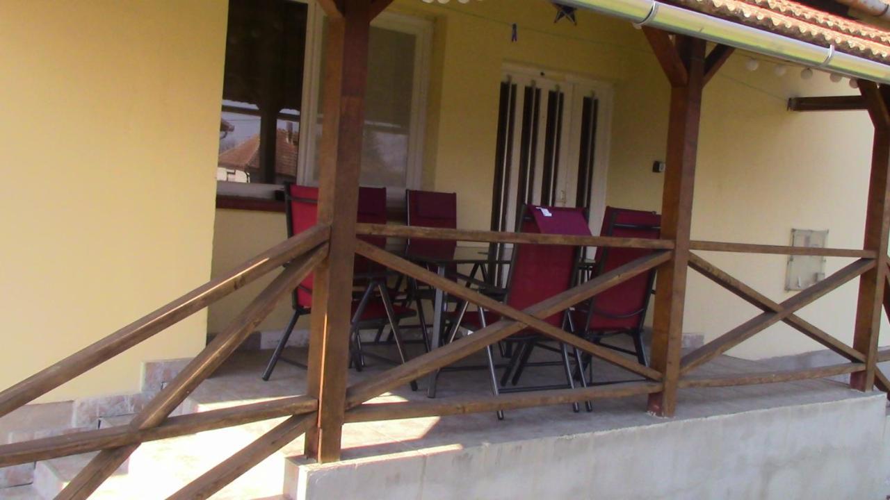 Öregakác Vendégház Tiszaladány Exterior foto
